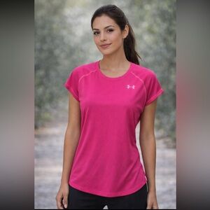Under Armour HeatGear Pink Short Sleeve Athletic Tee — Size M